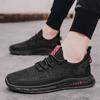 Zapatos de Hombre 2025 Nuevo Verano Transpirables Casuales Deportivos Malla Zapatos Combinan con Todo Running Suela Suave Malla Voladora Zapatos de Moda para Hombre