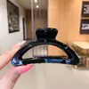 Pinza Geométrica Simple para el Cabello, Pinza de Moda para la Parte Trasera de la Cabeza, Pinza Femenina de Color Café, Accesorio para el Cabello de Pinza de Tiburón de Alta Gama y Exquisito
