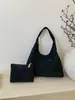 Bolsa Grande Casual Retro Transfronteiriça Nova Moda Feminina Bolsa Tote Escavada Vazada Grande Capacidade para o Dia a Dia Ombro Único Bolsa de Axila