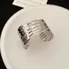 Sueños Antiguos Dorados~Set Dorado Vintage de Pulseras Apilables, Pulseras de Nicho Estilo Resort, Joyería Exagerada para Mujer