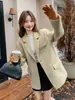 Blazer de Lã Feminino com Toque de Luxo, Novo Estilo Inverno 2025, Caimento Solto para Figuras Baixas, Elegante Casaco de Lã