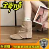 Fivela de Cinto Retro OJRZ Botas de Cano Curto Plissadas 2026 Aumento de Altura Oculto Feminino Botas Versáteis Emagrecedoras Outono Inverno Botas Cavaleiro Maillard