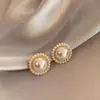 Pendientes de Perlas de Imitación Estilo Barroco de Gama Alta Pendientes de Diamantes Destellantes con Lazo de Nicho Lujo Accesible Pendientes Nuevo Estilo Caliente 2025