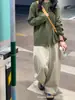 Camiseta verde de cuello redondo y manga larga para mujer, prenda interior de otoño, nuevo estilo coreano 2026, hombro normal, corte relajado, top elegante