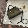 Bolsa Satchel de Camurça Retrô para o Dia a Dia de Mulheres 2025 Nova Tendência Moda Bolsa Kelly de Alto Padrão Grande Capacidade Bolsa Platina