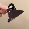Pinza de Garra de Acetato de Lujo de Gama Alta con Textura Ámbar para Mujer, Nuevo Elegante Pasador de Tamaño Mediano con un Toque Sofisticado, Pinza de Tiburón para Recogido Parcial en la Parte Posterior de la Cabeza