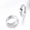 Pendientes y Clips de Oreja Exquisitos de Estrella de Venta Caliente Transfronterizos para Mujer, Aros y Clips de Oreja Personalizados de Estrella de Cinco Puntas de Nicho, Accesorios de Oreja de Moda para Mujer
