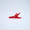 Clip para auriculares Bluetooth de fábrica, clip para auriculares, boca larga, pinza de cocodrilo de plástico, clip para cuello de MP3, en stock