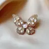 Broche Borboleta de Vidro Tridimensional Estilo Novo para Transmissão Ao Vivo, Alto Padrão, Luxo Leve, Moderno, Elegante, Broche Único de Inseto para Mulheres