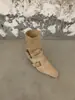 Botas de Tornozelo Design de Nicho Dongdaemun Coreia do Sul Femininas Outono 2024 Camurça Fivela de Cinto Manga Salto Grosso Botas de Cavaleiro