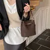 Bolso Pequeño Retro de Moda y Sofisticado para Mujer 2025 Nuevo Bolso Cruzado Versátil Bolso de Mano Elegante Bolso Cubo