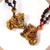 Suministro en Vivo del Fabricante de Colgantes de Piedra Ojo de Tigre para Hombres y Mujeres, Moderno Collar Marca Dragón de Piedra Ojo de Tigre Guanyin, Anillo con Colgante de Jade