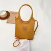 Bolso de Mano Versátil de Color Sólido para Mujer, Estilo Nuevo con un Toque de Lujo, Moderno, Sencillo, Casual, Bolso de Hombro para el Trabajo, Transfronterizo