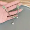 Colar de Pérola Borboleta Verde Oliva para Mulheres, Corrente de Clavícula Elegante, Cool e Doce, Design de Nicho, Colar Exquisito e Versátil