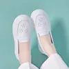 Zapatos de Enfermera para Mujer, Suela Blanda, Transpirables, Suela Gruesa, Cómodos para el Trabajo, Zapatos Perforados, Nuevo Modelo 2026, Zapatos Médicos Blancos Ultracómodos