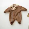 Ropa de invierno para bebés de estilo coreano, traje de escalada de terciopelo de una pieza para bebés, mono grueso con solapa, traje de escalada forrado con vellón para bebés