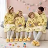 Roupão de Lã de Cordeiro Flanela Amazon Outono Inverno Pijamas Quentes Tamanho Plus Adulto Crianças Roupa de Casa Pai-Filho
