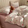 Conjunto de cama de quatro peças em gaze dupla, novo modelo 2026, lençol de cama, roupa de cama, capa de edredom, conjunto de três peças para cama de dormitório, adequado para todas as estações