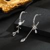Pendientes de Plata Elegantes Asimétricos Seleccionados Cuidadosamente para Mujer y Pendientes Incrustados con Circonita Joyería del Bosque Joyería para Orejas Vibrante