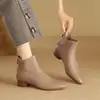 Botines Cortos de Algodón Terciopelo Retro Francés para Mujer 2025 Nuevo Otoño e Invierno Botines de Piel Suave Color Nude Punta Fina Tacón Bajo Grueso Botines de Piel Suave
