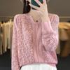 Mistura de Lã 2026 Outono e Inverno Novo Suéter Feminino Gola V Manga Longa Curto Renda Malha Bordado Camisa Base Tricô