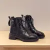 Botas de motocicleta versátiles, estilo nuevo con cordones, tacón grueso, botines, punta cuadrada, diseño retro, estilo británico 2026, botas Martin para mujer