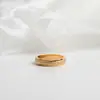 Diseño de Nicho Europeo y Americano Lujo Accesible Joyería de Mano Anillo de Acero de Titanio Esmerilado de Sarga Moda Femenina Elegante Sencillo con Estilo