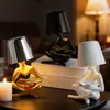 Lâmpada de Atmosfera em Forma Humana para Leitura Abstrata, Luminária de Mesa Pequena de Luxo Leve para Quarto, Ideal para Presentear, Ornamento Criativo de Alto Padrão, Luz Noturna