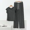 Camiseta de Verão Gola Redonda Calça Longa Roupa de Casa Confortável para Tamanhos Maiores MM Tamanho Grande Pijama de Modal Listrado Conjunto Feminino de Duas Peças