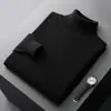 Suéter de cuello alto para hombre para otoño e invierno, camisa base casual de negocios ajustada, nuevo top de punto para hombre