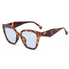 Gafas de Sol de Moda Transfronterizas Europeas y Americanas para Mujer, Gafas de Sol Tachonadas Versátiles de Moda, Gafas con Bloqueo de Color y Luz Azul para Hombre