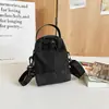 Bolsa de Ombro Patchwork Color-Block Tendência Primavera/Verão 2025 para Mulheres, Atacado para Bolsas de Celular e Garrafa de Água para Comércio Eletrônico Transfronteiriço