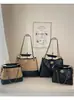 2025 Nuevo Bolso Tote Retro Europeo y Americano Esmerilado de Alto Valor Bolso Cruzado de Hombro con Cadena de Aroma Pequeño para Mujer