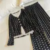 Pijama de Terciopelo de Isla Nuevo Otoño/Invierno 2026 para Mujer, Tallas Grandes, Cuello en V de Encaje con Almohadillas en el Pecho, Conjunto de Ropa de Casa de Manga Larga