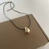 Collar Minimalista con Colgante de Gota de Agua 2025 Nuevo Diseño de Nicho Cadena Versátil para Suéter Caída/Invierno Ajustable