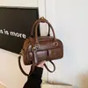 Bolsa Pequena Super Popular para Mulheres no Outono e Inverno, Nova Bolsa Transversal Retro Versátil 2025, Versão Coreana Popular Ins Bolsa Satchel Almofada