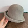 Chapéu de Tricô para Mulheres, Design de Nicho, Chapéu de Pescador com Aba Dobrada, Estilo Romântico Francês, Proteção Solar, Visual Elegante e Feminino, Chapéu Bucket que Afina o Rosto