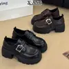 Em estoque~ Mocassins de couro genuíno com sola grossa para aumentar a altura para mulheres, sapatos de couro com salto grosso estilo britânico, sapatos casuais pretos para o trabalho