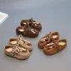 Zapatos Birkenstock para Niñas Otoño 2025 Nuevos Zapatos de Princesa Bohemios Suela Suave Frijol Mocasines Casuales