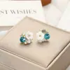 Aretes Navideños al por Mayor con un Estilo Sofisticado y Elegante Inspirado en Chanel, Versátiles y que No se Desvanecen, con un Diseño Único, Populares para Ventas Transfronterizas