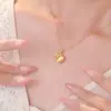 Bolsa de la Suerte Dorada Auspiciosa Abundancia Cepillada Collar Nuevo Estilo Chino Lujo Ligero Elegante Exquisito 2026 Nuevo Modelo Cadena para la Clavícula Joyería