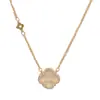 Collar Colgante de Cuatro Hojas Placa de Circonio Simple Moda de Nicho Exquisito Lujo Ligero Versátil Sensación de Alta Gama Collar Súper Brillante
