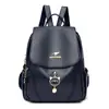 Mochila de Couro Macio Feminina 2025 Nova Moda Casual Bolsa para Mulheres de Meia-Idade Mochila de Couro Macio de Grande Capacidade Bolsa de Viagem Versátil