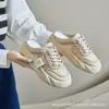 Sandalias sin cordones de nuevo estilo para el verano 2025 para mujer, calzado exterior de moda con plataforma y chanclas, zapatos casuales retro para playa para mujer