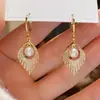 Brincos Assimétricos Estilo Chanel com Pino de Prata S925, Estilo Natural, para Mulheres, Únicos e Versáteis, Simples Acessórios de Orelha em Formato de Coração
