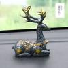 Enfeites de carro no carro mongezinho fofo de resina balança a cabeça viagem segura veado carro suprimentos de decoração criativa