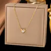 [Colar de Aço Titânio Dourado + Cor de Aço] Moda de Luxo Leve Feminina Mais Fácil de Combinar Corrente da Clavícula Nicho de Alto Padrão Colar de Amor