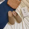 Venta Caliente Pañuelo Retro Medias Zapatillas de Casa para Mujer 2026 Otoño Nuevo Zapatos Birkenstock Persona Perezosa Ropa de Exterior Zapatos Individuales Planos de Gamuza