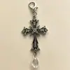 Collar Apilado de Doble Capa con Colgante de Cruz Oscura para Chica Dulce y Fresca Cadena para Clavícula Femenina de Nicho Elegante Versátil