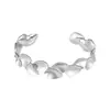 Pulsera Flotante con Forma de Hoja, Lujo Ligero, Personalizable, Exquisita, Tacto de Alta Gama, Versátil, Pulsera de Diseño de Nicho para Mujeres